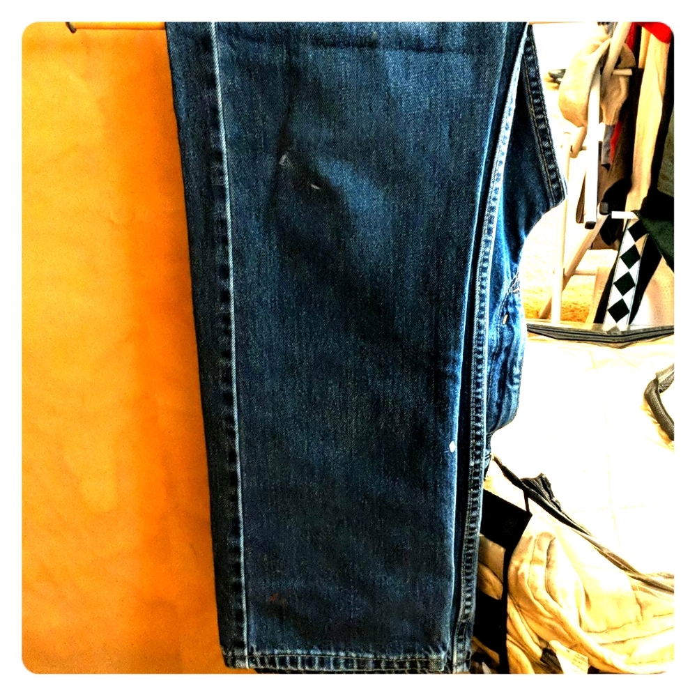 Levi's men's jeans. 👖 comfy 😁 505